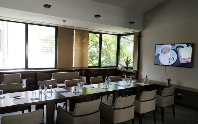 Comfort Tek Büyük veya İki Ayrı Yataklı Oda