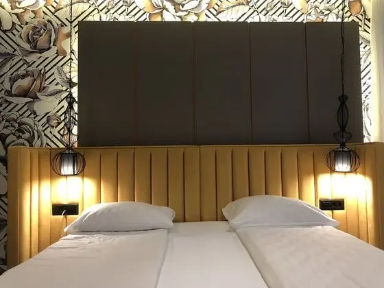 Standard Tek Büyük veya İki Ayrı Yataklı Oda