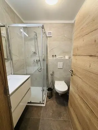 Tek Büyük Yataklı Oda, Balkon