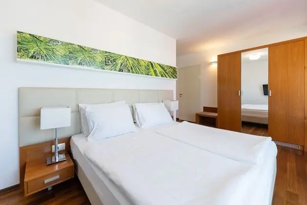 Tek Büyük veya İki Ayrı Yataklı Oda