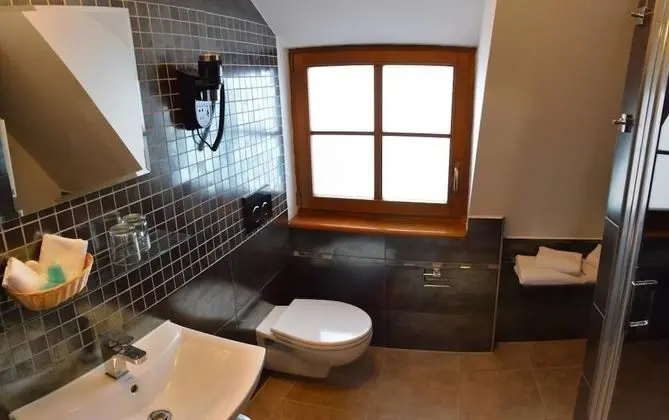 Honeymoon Tek Büyük Yataklı Oda, Sıcak Su Havuzu