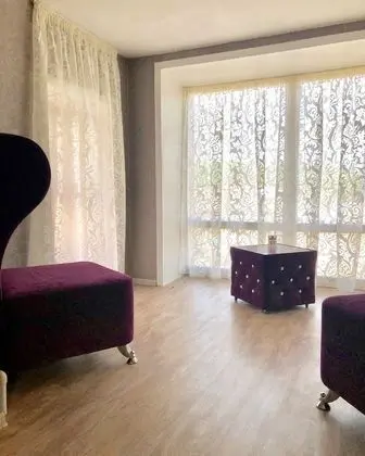 Junior Oda, 1 En Büyük (King) Boy Yatak, Şehir Manzaralı