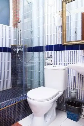 Comfort Tek Büyük Yataklı Oda