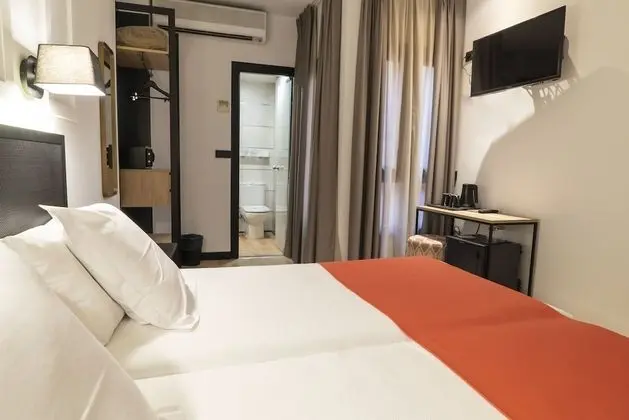 İki Ayrı Yataklı Oda (Mauror Superior)