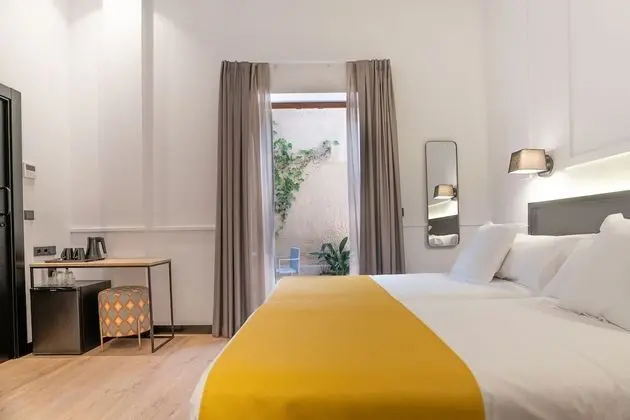 Tek Büyük veya İki Ayrı Yataklı Oda, Veranda, Zemin Kat (Chic Room)