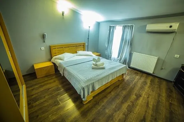 Economy Tek Büyük veya İki Ayrı Yataklı Oda