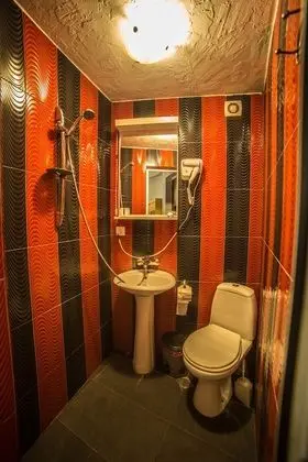 Economy Tek Büyük veya İki Ayrı Yataklı Oda