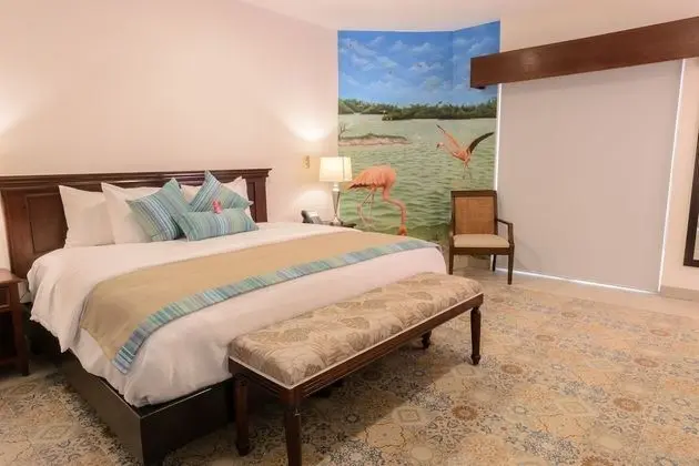 Deluxe King Bed Suite