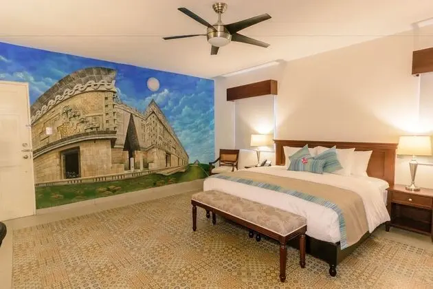 Deluxe King Bed Suite
