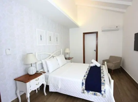 Deluxe Oda, 1 Büyük (Queen) Boy Yatak, Havuz Manzaralı