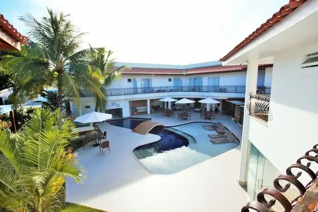 Deluxe Oda, 1 Büyük (Queen) Boy Yatak, Havuz Manzaralı