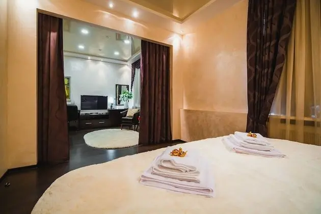 Luxury Tek Büyük Yataklı Oda