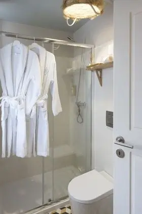 Deluxe Stüdyo, Teras