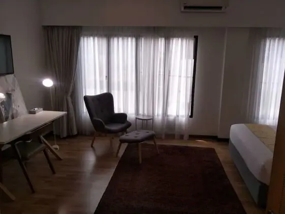 Deluxe Oda, 1 Büyük (Queen) Boy Yatak, Şehir Manzaralı