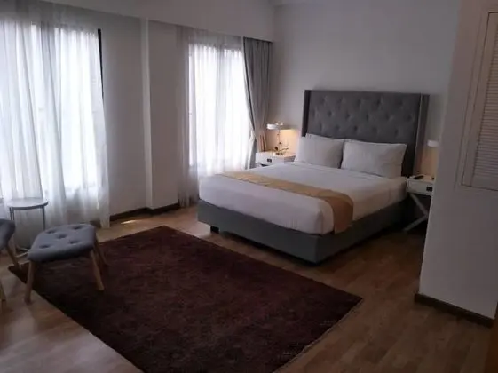 Deluxe Oda, 1 Büyük (Queen) Boy Yatak, Şehir Manzaralı
