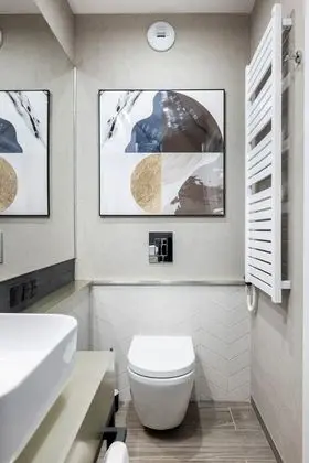 Superior Stüdyo, Özel Banyo