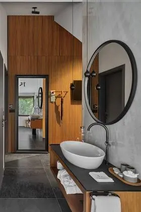 Luxury Tek Büyük Yataklı Oda (Pine)