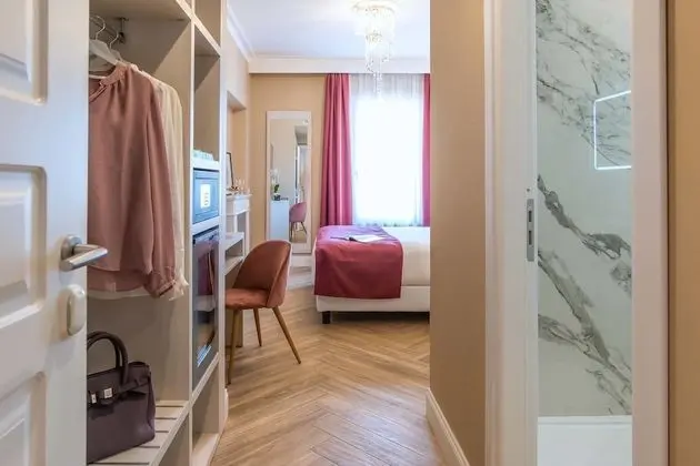 Classic Oda, 1 Çift Kişilik veya 2 Tek Kişilik Yatak