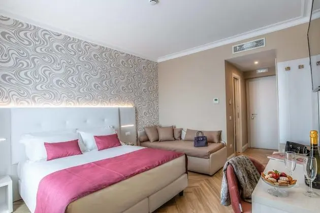 Superior Oda, 1 Çift Kişilik Yatak ve Çekyat