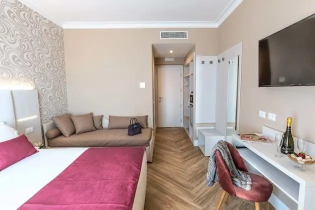 Superior Oda, 1 Çift Kişilik Yatak ve Çekyat