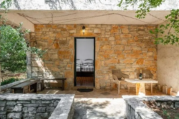 Standard Double Room, Garden View