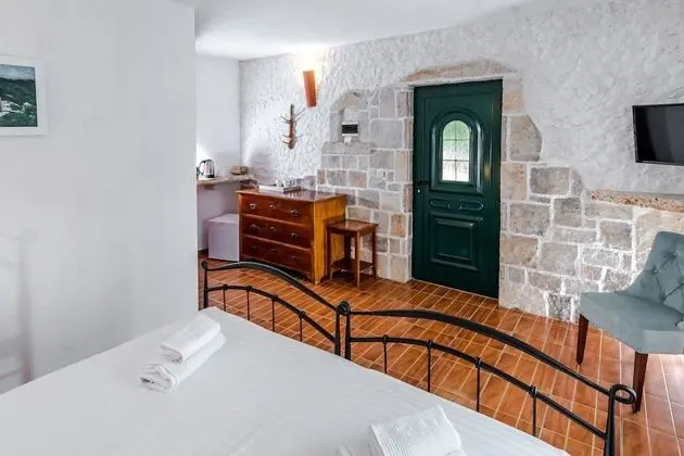 Standard Double Room, Garden View