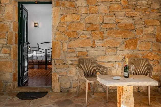 Standard Double Room, Garden View