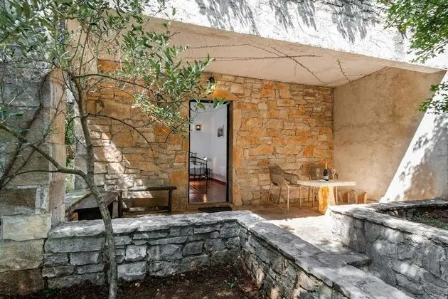 Standard Double Room, Garden View