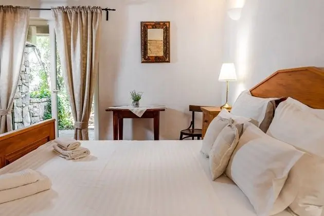 Traditional Double Room, Patio