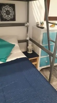 Üç Kişilik Oda