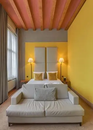 Grand DeLuxe Room
