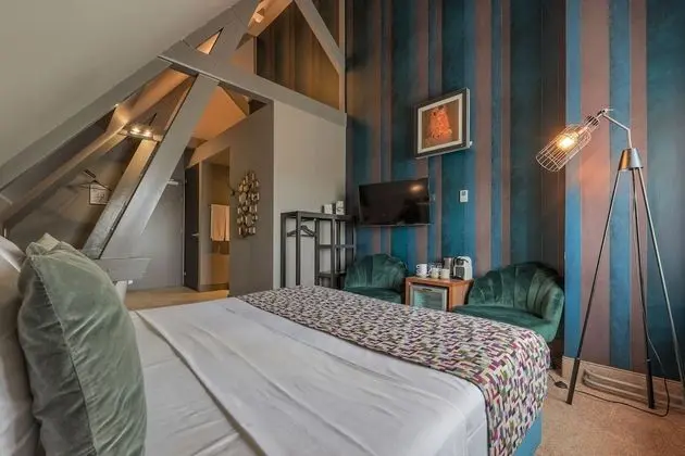 Grand DeLuxe Room