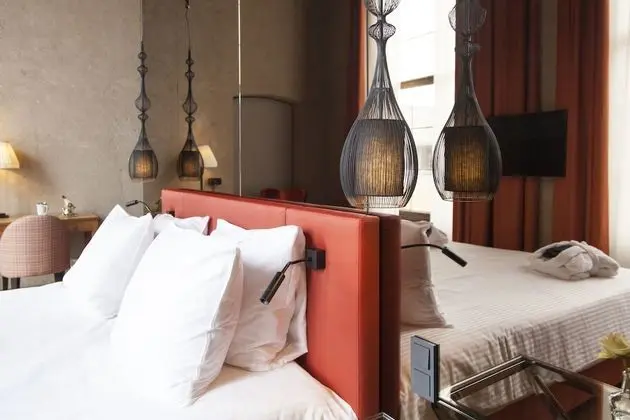 Superior Tek Büyük Yataklı Oda (R)