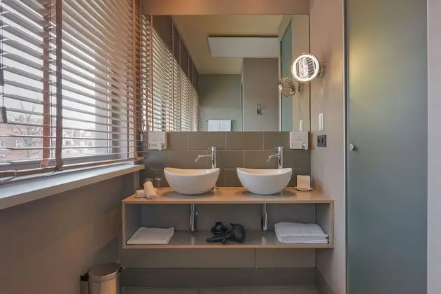 Superior Tek Büyük Yataklı Oda (R)