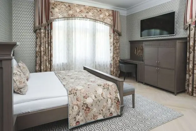 Tek Büyük Yataklı Oda, Balkon