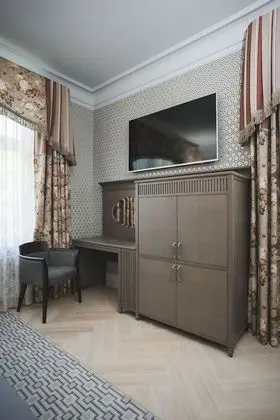 Tek Büyük Yataklı Oda, Balkon