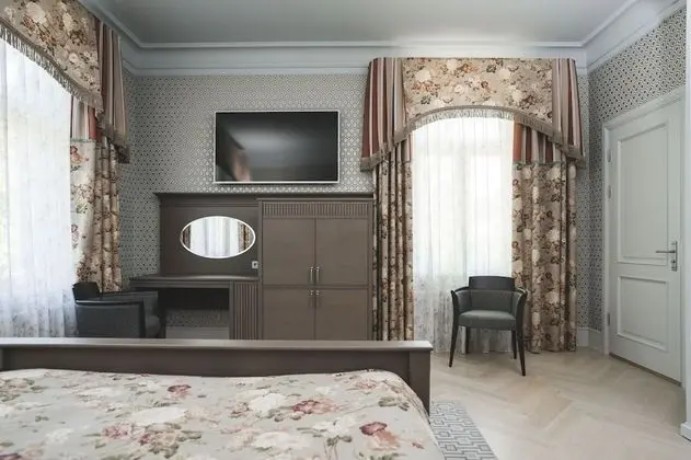 Tek Büyük Yataklı Oda, Balkon