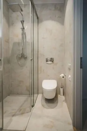 Tek Büyük Yataklı Oda, Balkon