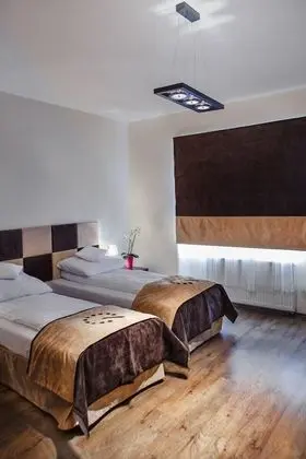 Tek Büyük veya İki Ayrı Yataklı Oda