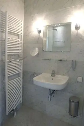 Basic Tek Büyük Yataklı Oda, Şehir Manzaralı