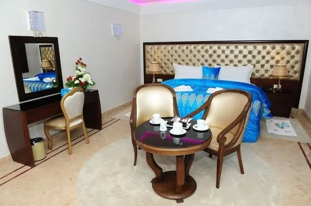 Deluxe Süit, Sigara İçilmez