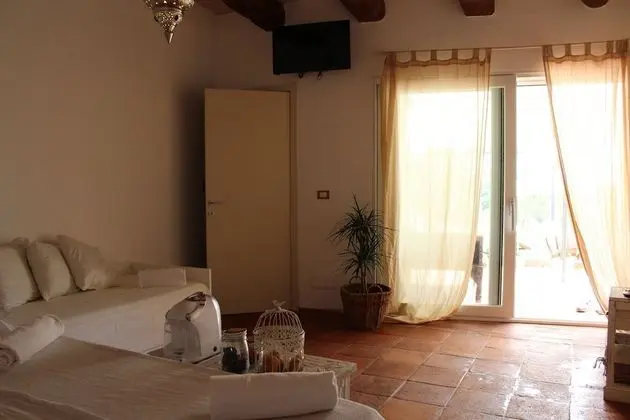 Deluxe Tek Büyük Yataklı Oda, Veranda, Bahçe Manzaralı (Mauritania)
