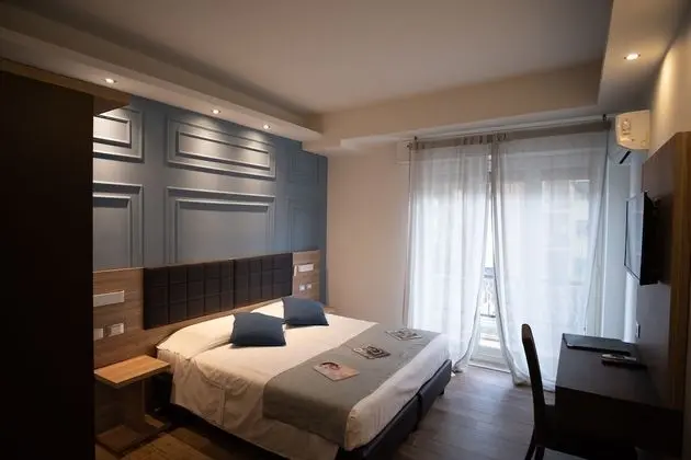 Deluxe Tek Büyük Yataklı Oda, Küçük Mutfak