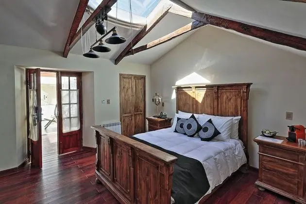 Superior Süit, 1 Büyük (Queen) Boy Yatak, Business Dinlenme Salonu Kullanımı, Avlu