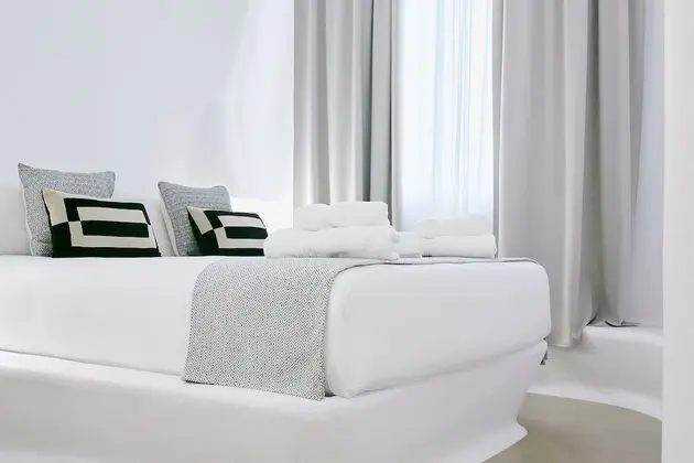 Grand Tek Büyük Yataklı Oda