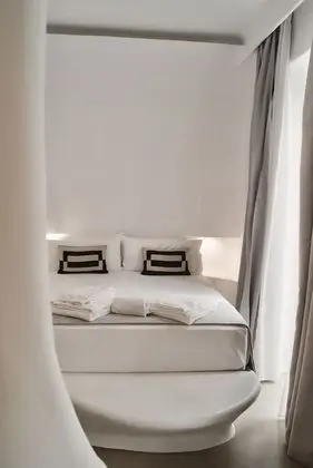 Grand Tek Büyük Yataklı Oda