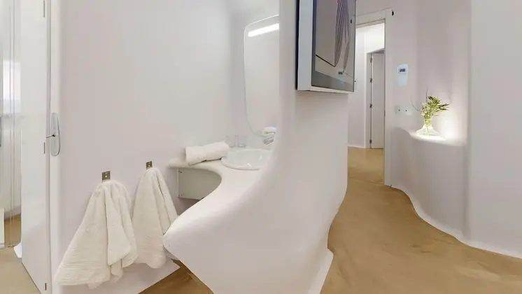 Grand Tek Büyük Yataklı Oda