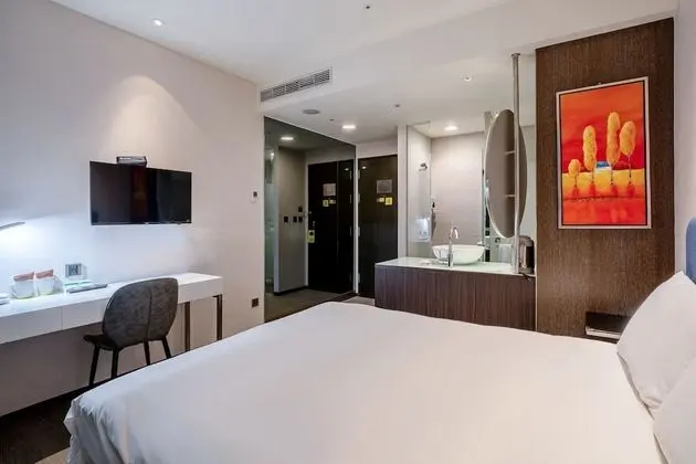 Deluxe Tek Büyük Yataklı Oda