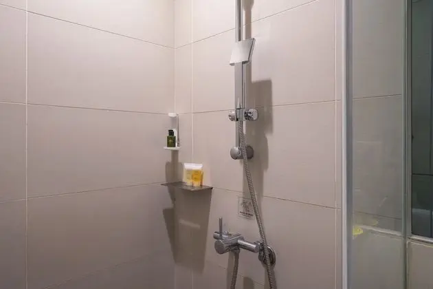 Standard Tek Büyük Yataklı Oda, Penceresiz