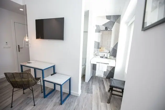 Tek Büyük veya İki Ayrı Yataklı Oda, Şehir Manzaralı